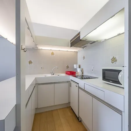 Apartamento Charming With Sea View And Parking Space *