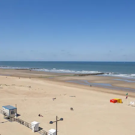 Charming With Sea View And Parking Space Middelkerke