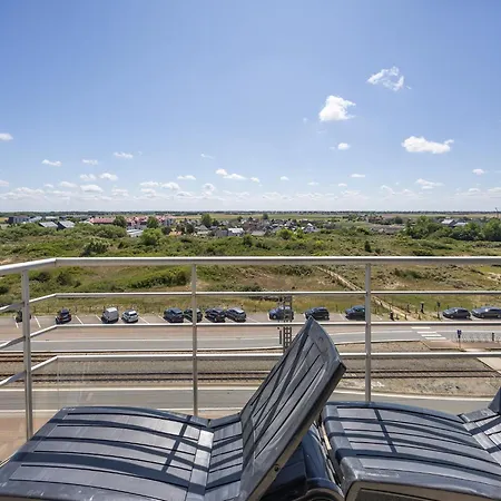 Charming With Sea View And Parking Space Middelkerke